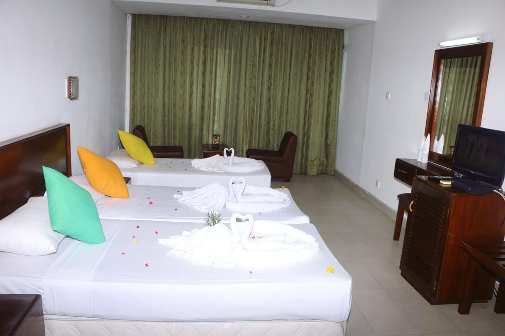 Lavendish Beach Resort ウナワトゥナ エクステリア 写真