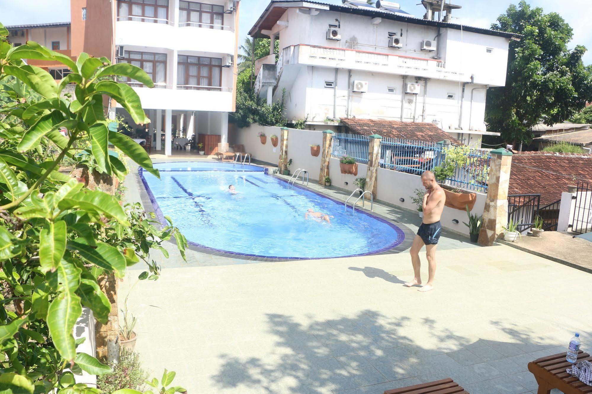 Lavendish Beach Resort ウナワトゥナ エクステリア 写真