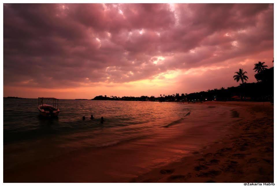 Lavendish Beach Resort ウナワトゥナ エクステリア 写真